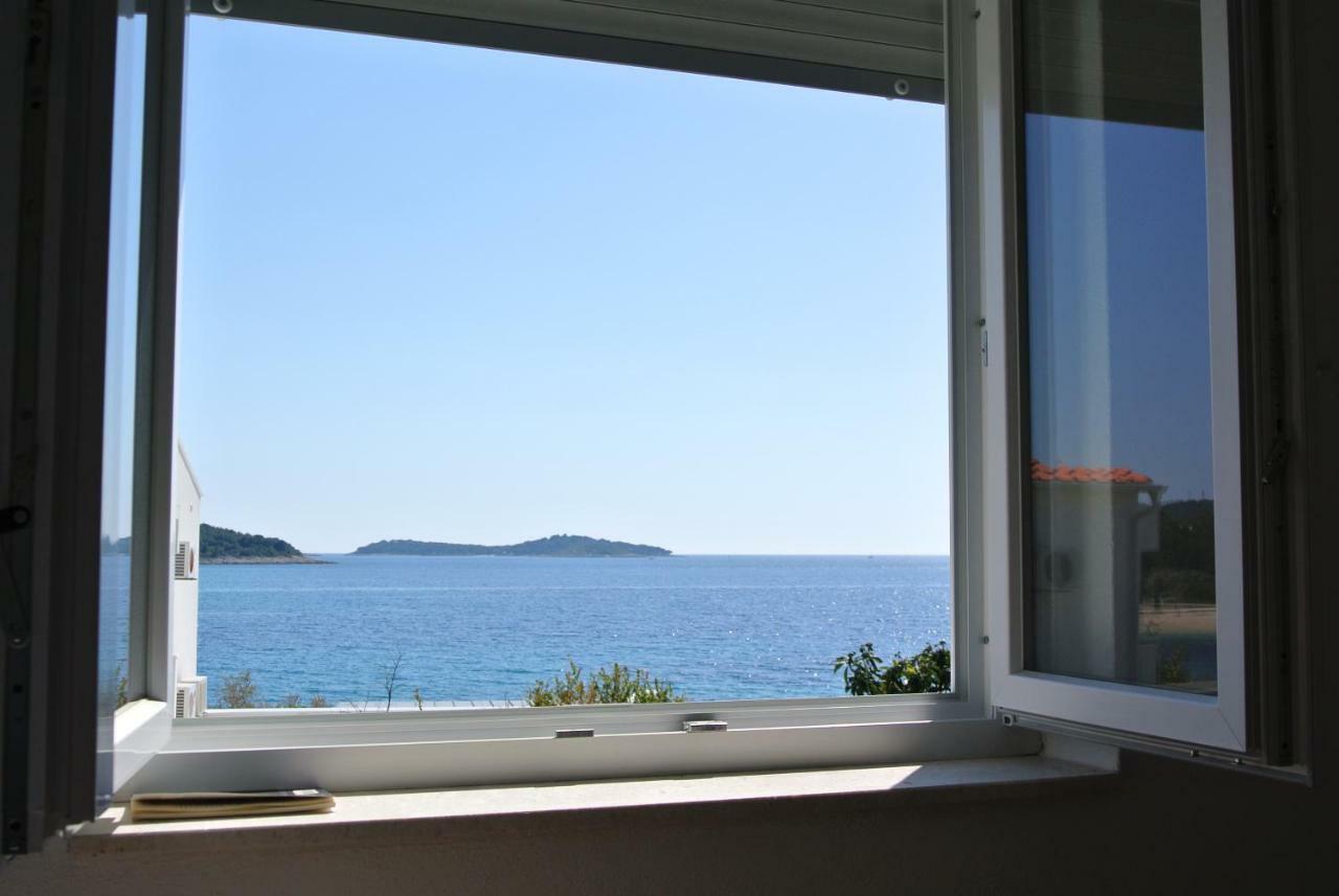 Apartmani Mistral Rogoznica  Kültér fotó