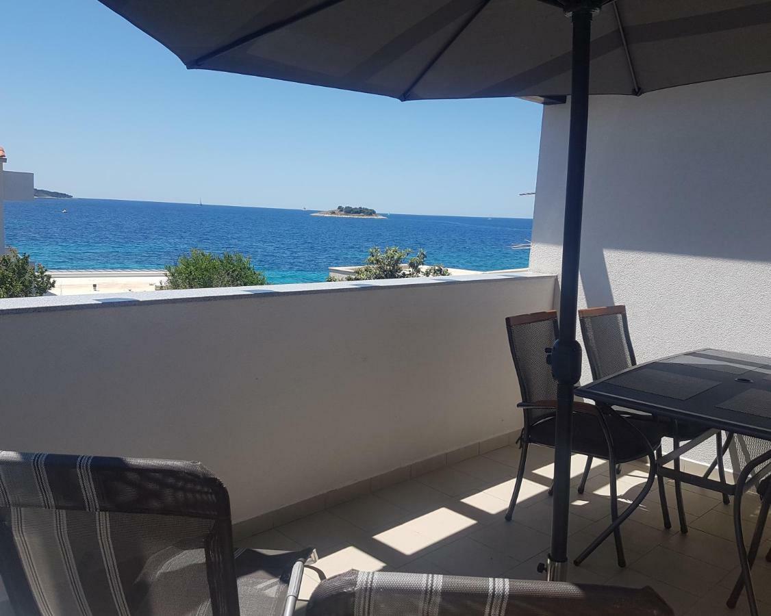 Apartmani Mistral Rogoznica  Kültér fotó